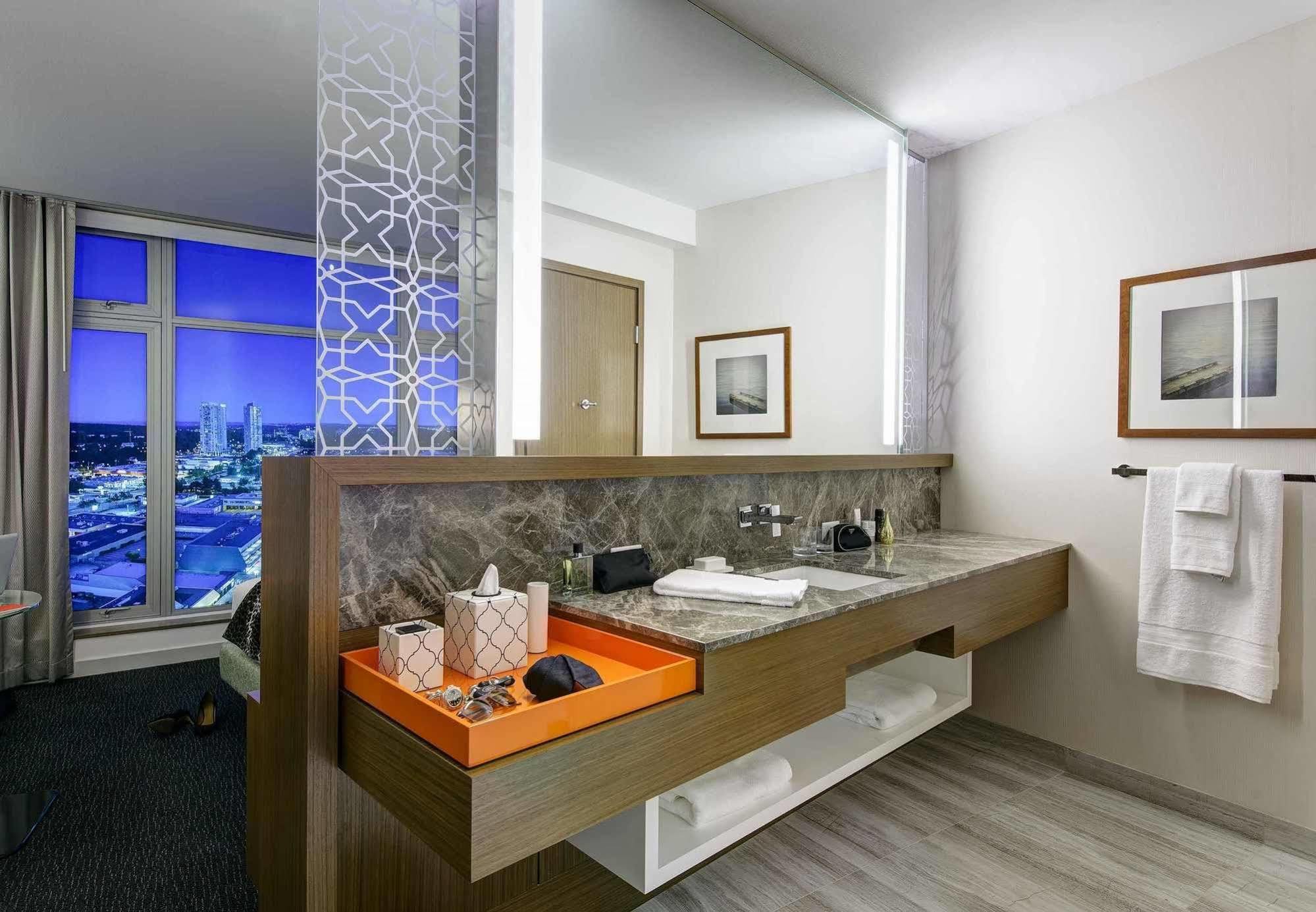 סארי Civic Hotel, Autograph Collection מראה חיצוני תמונה